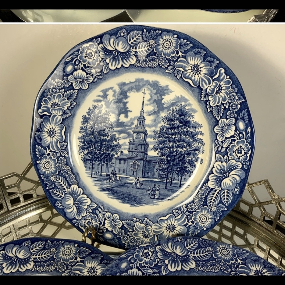 Liberty Blue Blue White Floral Dinner Plate Made In England (see My Q4 Listing)